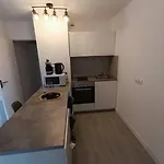Appartement Tout Equipe 2 A 4 Couchages St Charles