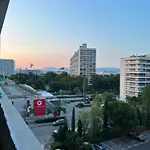 130M2 De Standing, 5Min Plages Et Stade, Parking Gratuit, 5E Et Dernier Etage Avec Ascenseur, Vue Montagne
