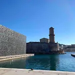 Nice Design Flat On The Old Port-Marseille