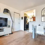 Bel Appart Avec Balcon Et Clim Pres Des Calanques