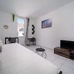 Appartement Tout Equipe Proche Du Palais Longchamp
