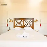 Bastide Les Oreades - Villa De Luxe