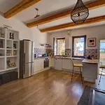 Maison Vue Mer, Marseille.