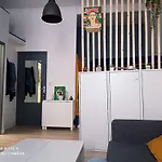 Joli Studio Idealement Situe
