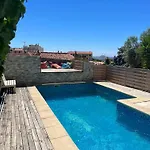 Pour 4 Face A La Piscine