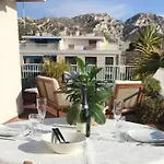 Apt Proche Des Calanques