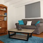 Petite Maison D\'Hote Et Son Patio Au Pied De Notre-Dame