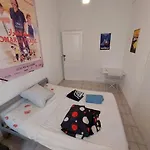 Appartement Renove Proche De La Gare St Charles