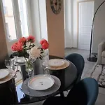Appartement Confortable Longchamp 40 M2