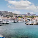Residence Les Goudes, Appartements Acces Direct A La Plage, Vue Mer