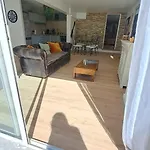 T2 Avec Terrasse Calme Absolue Dans Marseille