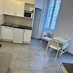 Un Studio Sympa En Centre-Ville Rue Du Camas