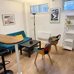 Appartement Tout Equipe A Cote De La Timone Marseille