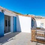 Maison De Charme Au Coeur Des Goudes 5 Pers