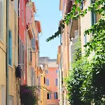 3 - Appartement Central, Moderne Et Tout Equipe