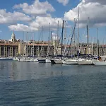 Vieux Port T2 Chic