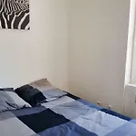 La Plus Belle De Main