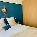 L\'Escale Au Coeur Du Vieux Port De Marseille
