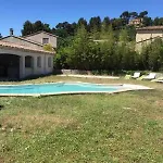 Maison avec Jardin/Piscine - Quartier résidentiel