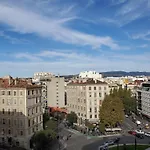 Appartement cosy balcon vue dégagée au cœur de Marseille - Joliette