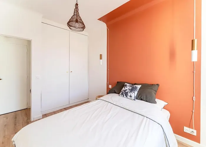 Charming And Design Apt In The Centre Of Marseille