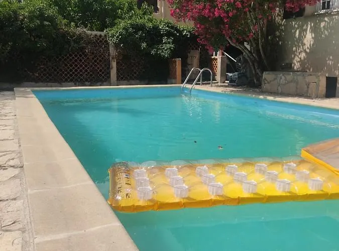 Maison Provencale Avec Piscine Marseille