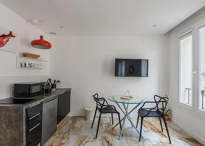Renovated Studio On The Old Port