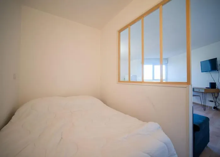 Fully Equipped Apartment 2 To 4 People St Charles