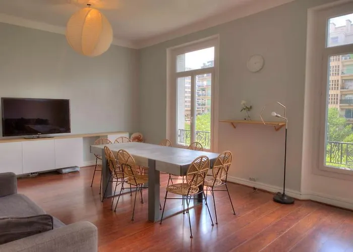 Tres Bel Appartement 6-8 Couchages Prado-Perier