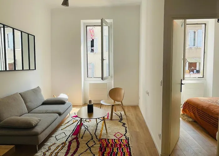 Marseille, Bel Appartement A La Belle De Mai
