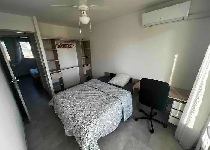 2 Chambres Climatise Metro A 500M Parking Balcon