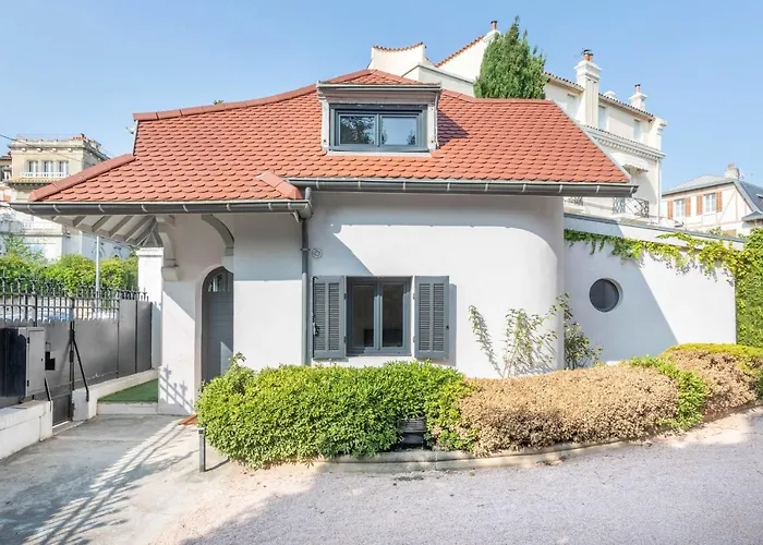 Small Private House 4P1Br - Marseille 8Th