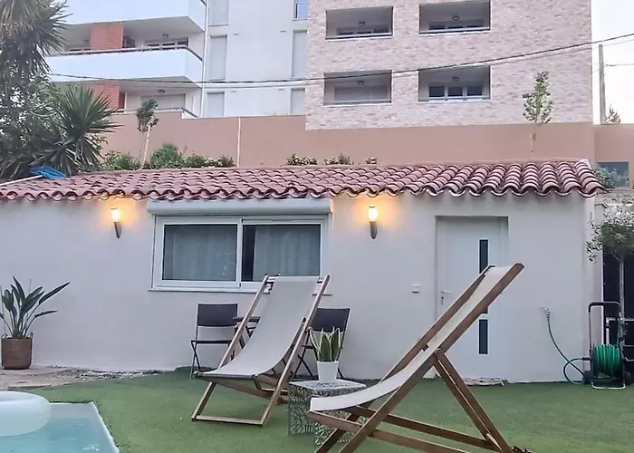 Studio-Valentine Climatisee Avec Piscine Chauffee
