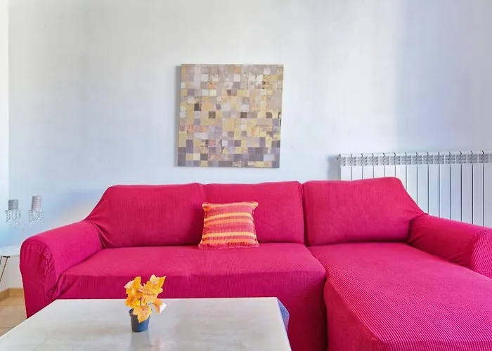 T4 Avec 3 Chambres Et Balcon A Mazargues