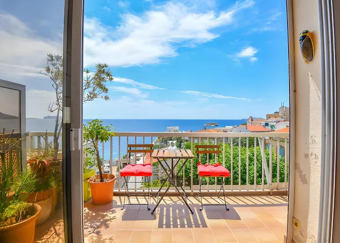 Un Balcon Sur La Mediterranee