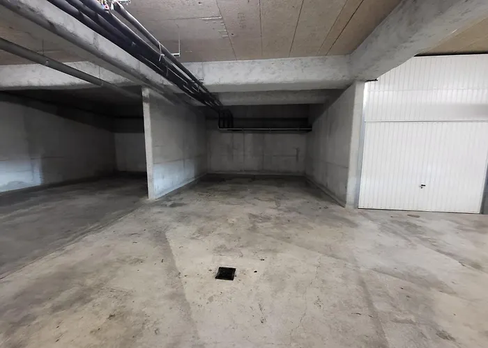 Marseille T3 Spacieux Et Paisible Avec Deux Places Parking Proche Vieux Port