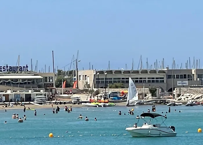 Marseille Plage Pointe Rouge Borely