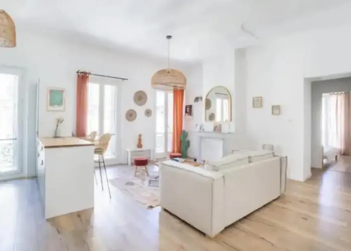 Superbe Appartement Design-Republique - 1Gourj