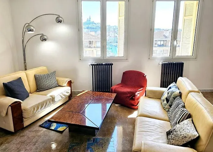 3 Bedroom Apartment With Beautiful View Old Port