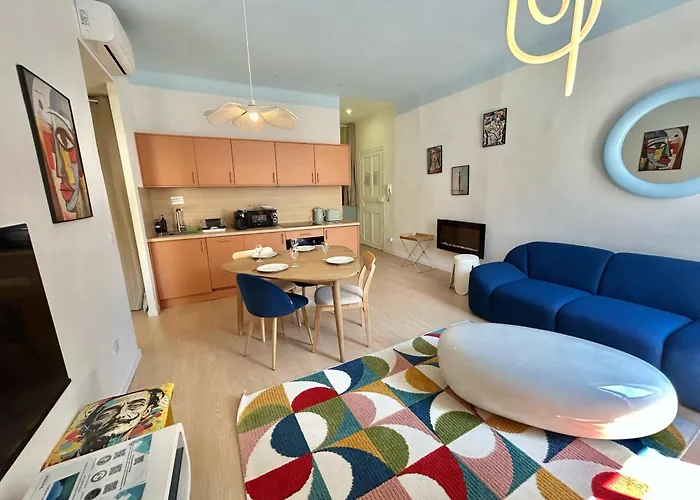 Chez Laura & Thomas - Appartement T3 Centre Ville, Proche Vieux Port, Opera, Place Aux Huiles