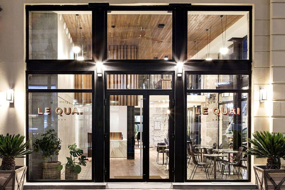Khách sạn New Le Quai - Vieux Port 4*