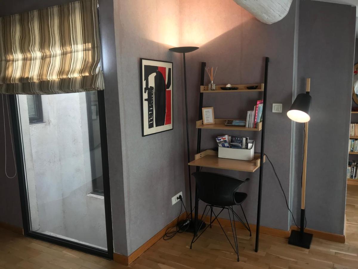 Les Chambres De L'abbaye Bed & Breakfast Marseille