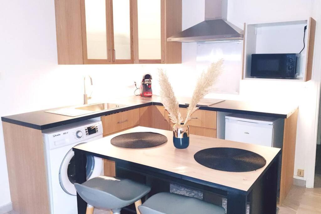 Studio En Plein Cœur De Entree Autonome Appartement