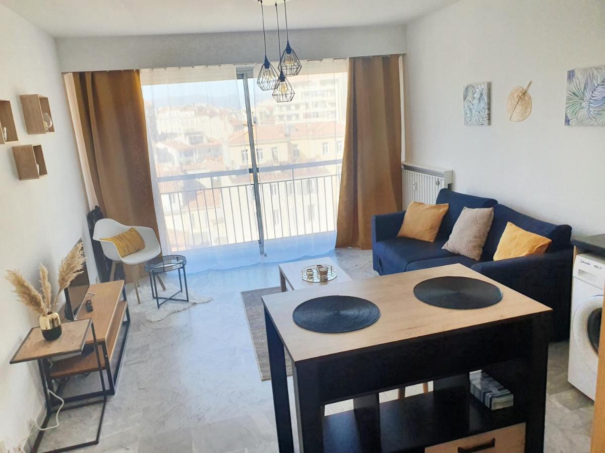 Appartement Studio En Plein Cœur De Entree Autonome Marseille