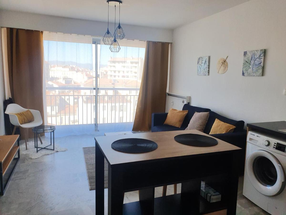 Studio En Plein Cœur De Entree Autonome Appartement