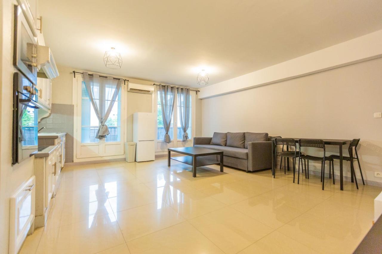 Superbe T4 Renove Spacieux Avec Stationnement Libre Et Gratuit Apartment Marseille
