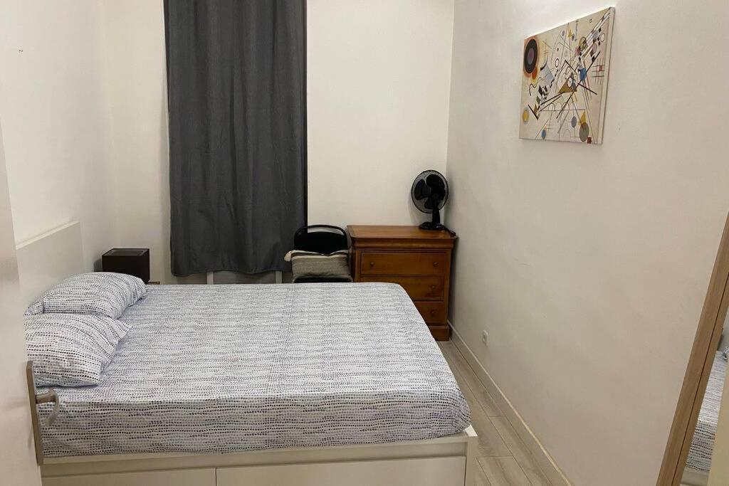 Apartment T3 Place De La Joliette Marseille