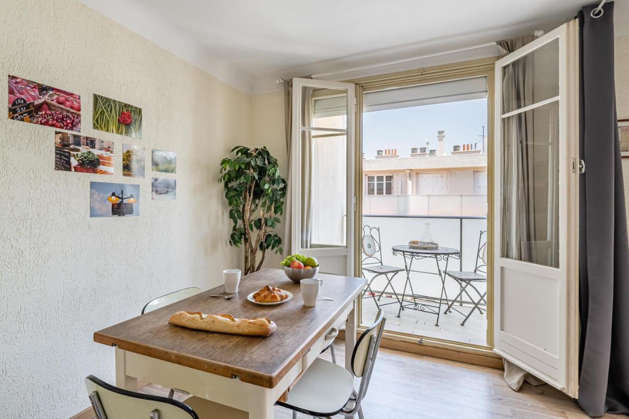 Avec Balcon, A 50m, Proche Vieux Port Apartment