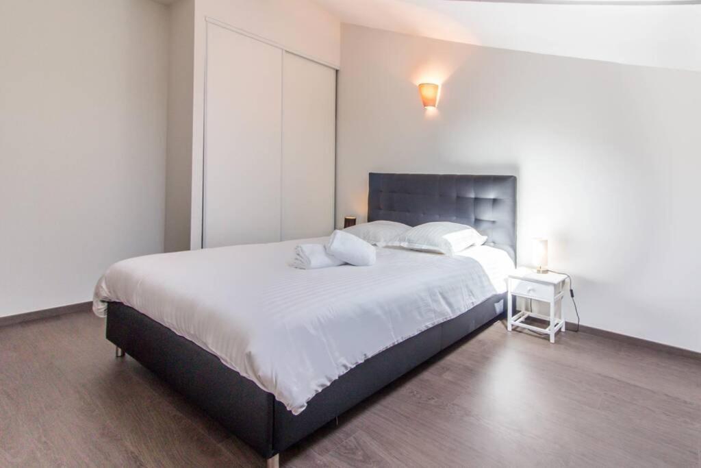 Apartment Haussmannien Type Loft, Climatise - Vieux-port-le Panier, Marseille