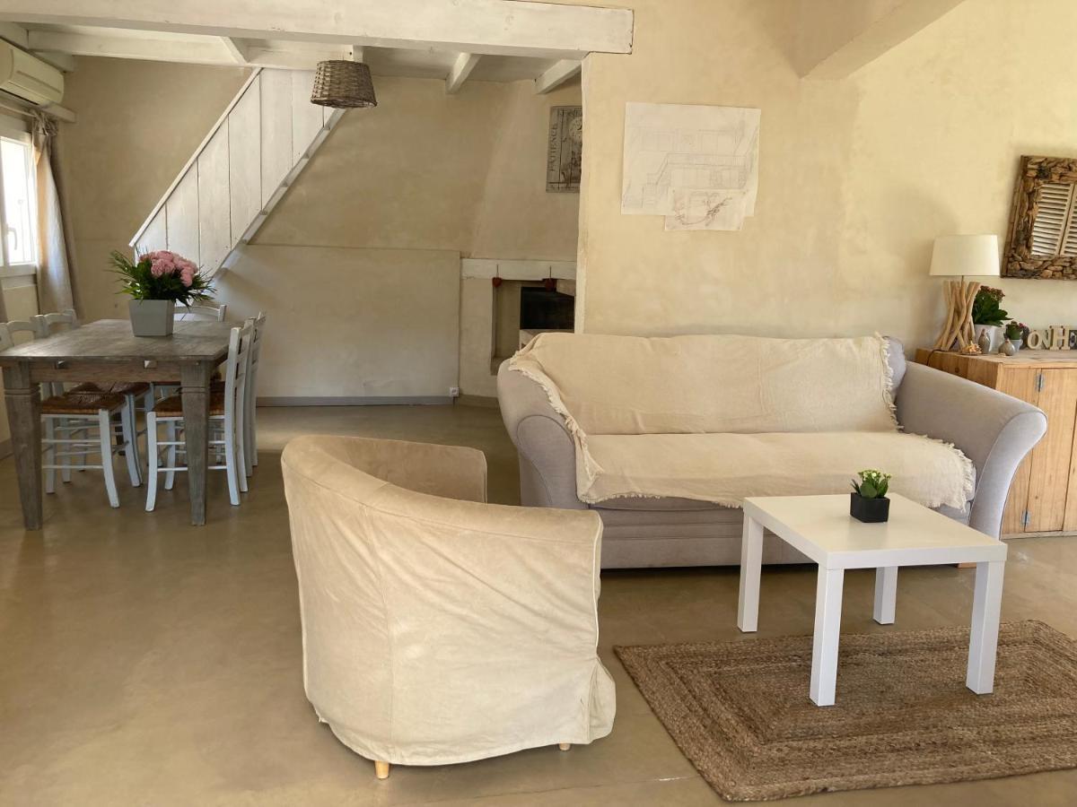 Maison Ensoleillee Au Milieu Des Pins Entre Et Cassis * Marseilles
